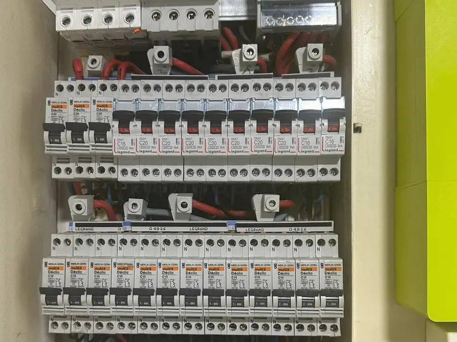 Interphone et visiophone par un électricien à Paris